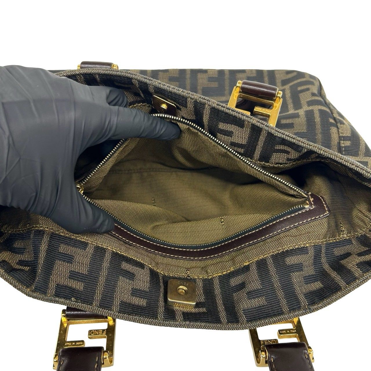 極 美品 袋付き FENDI フェンディ ヴィンテージ ズッカ FF 柄