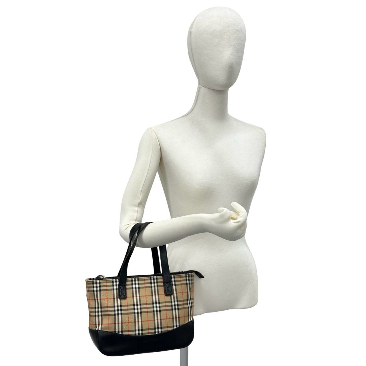極 美品 袋付 Burberrys バーバリーズ ロゴ ノバチェック 柄