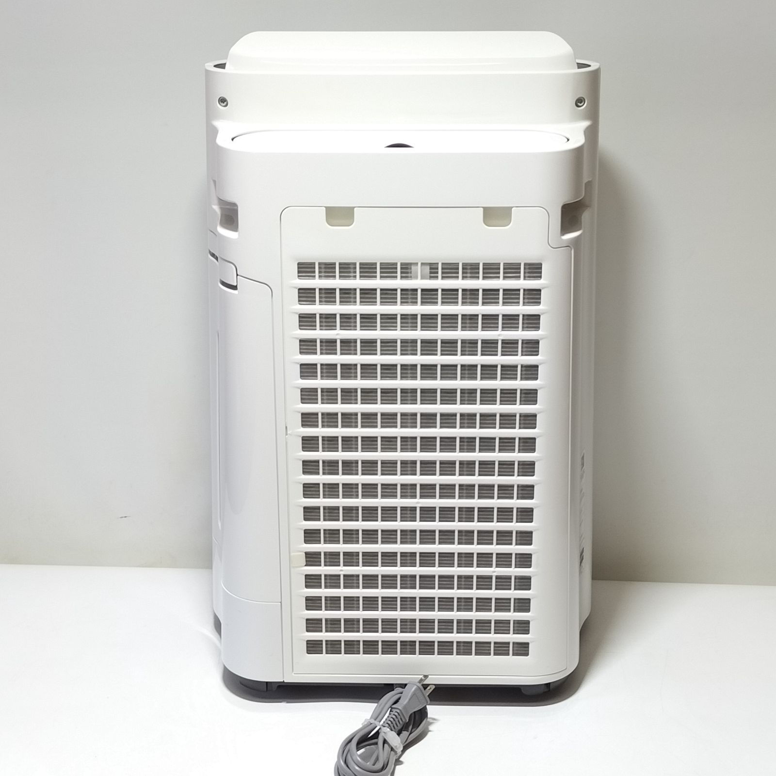 シャープ 加湿空気清浄機 KC-P50-W 2022年製 SHARP - メルカリ