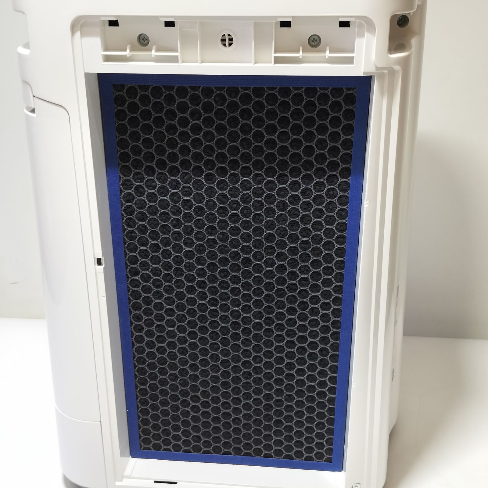 シャープ 加湿空気清浄機 KC-P50-W 2022年製 SHARP - メルカリ