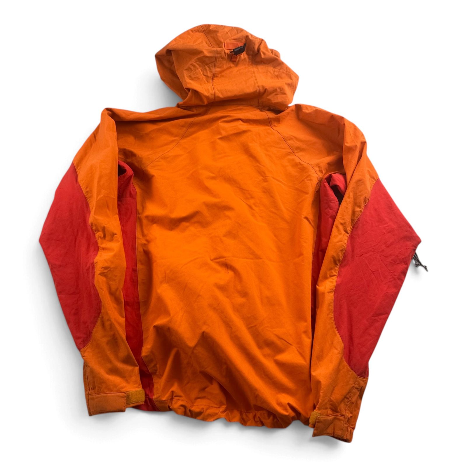 https://assets.mercari-shops-static.com/-/large/plain/2JXmAPdiHAaL9BM9UgCjZu.jpg@jpg