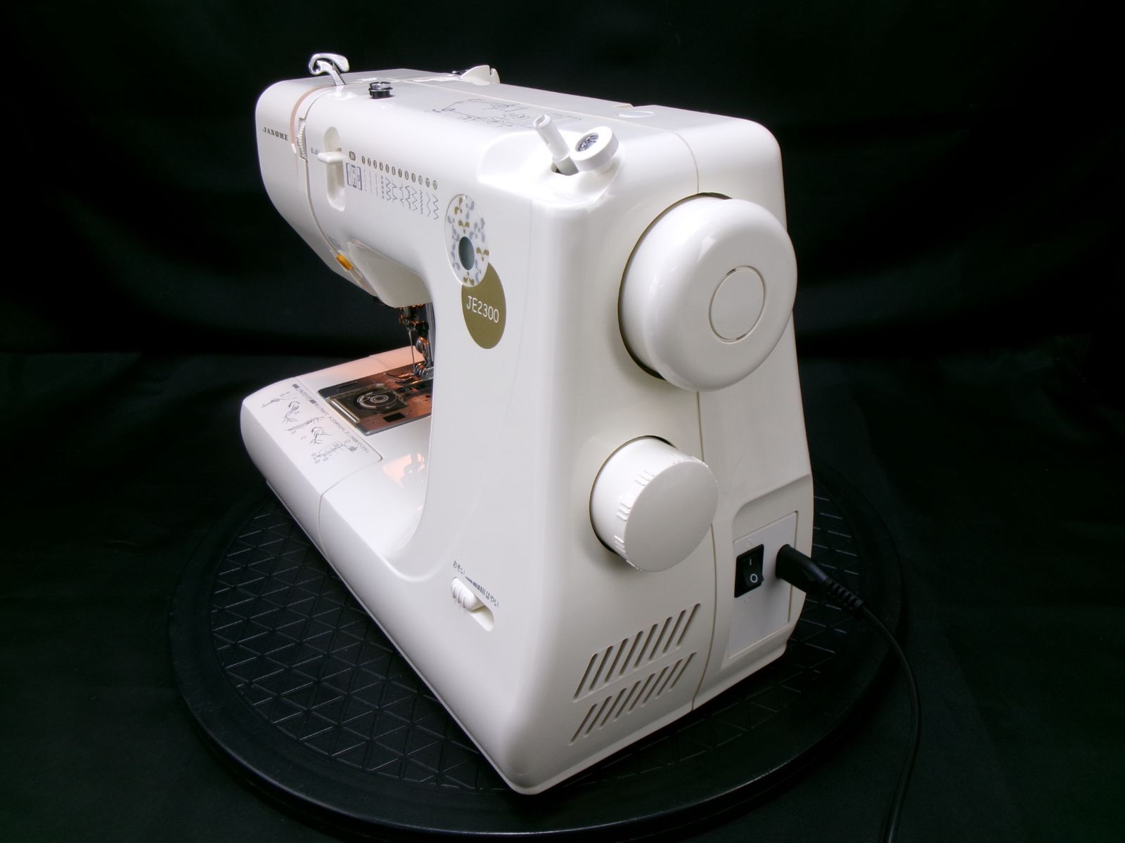 ジャノメコンパクトミシン JE2300 ☆美品☆ - メルカリ