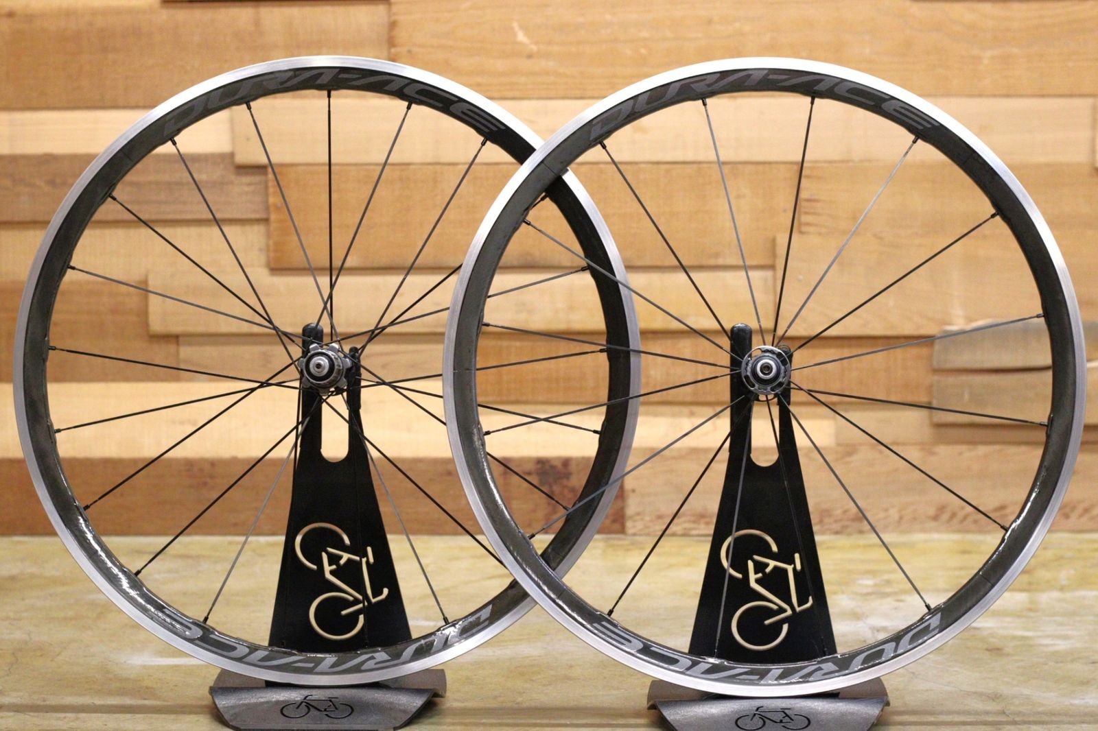 SHIMANO DURA-ACE C40 カーボンホイール シマノ SHIMANO デュラエース DURA-ACE WH-R9100-C40-CL アルミ