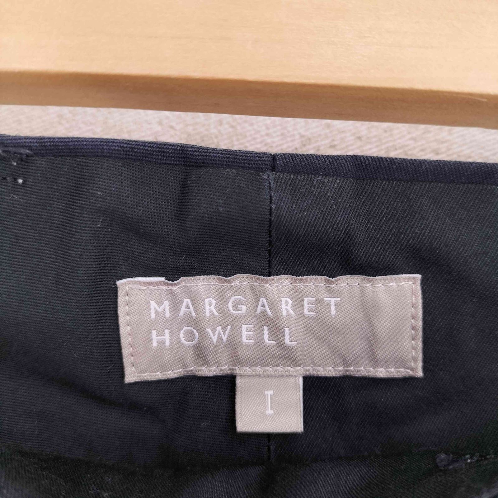 マーガレットハウエル MARGARET HOWELL リネン混 2タック ワイドパンツ