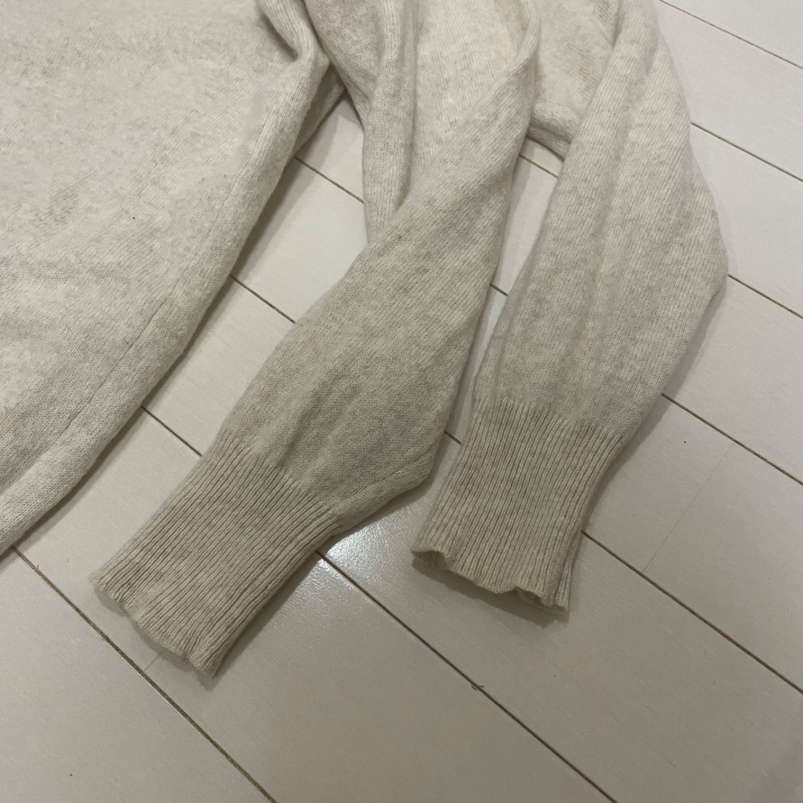 https://assets.mercari-shops-static.com/-/large/plain/2JXmNnmCtWHDoDiZTgyek5.jpg@jpg