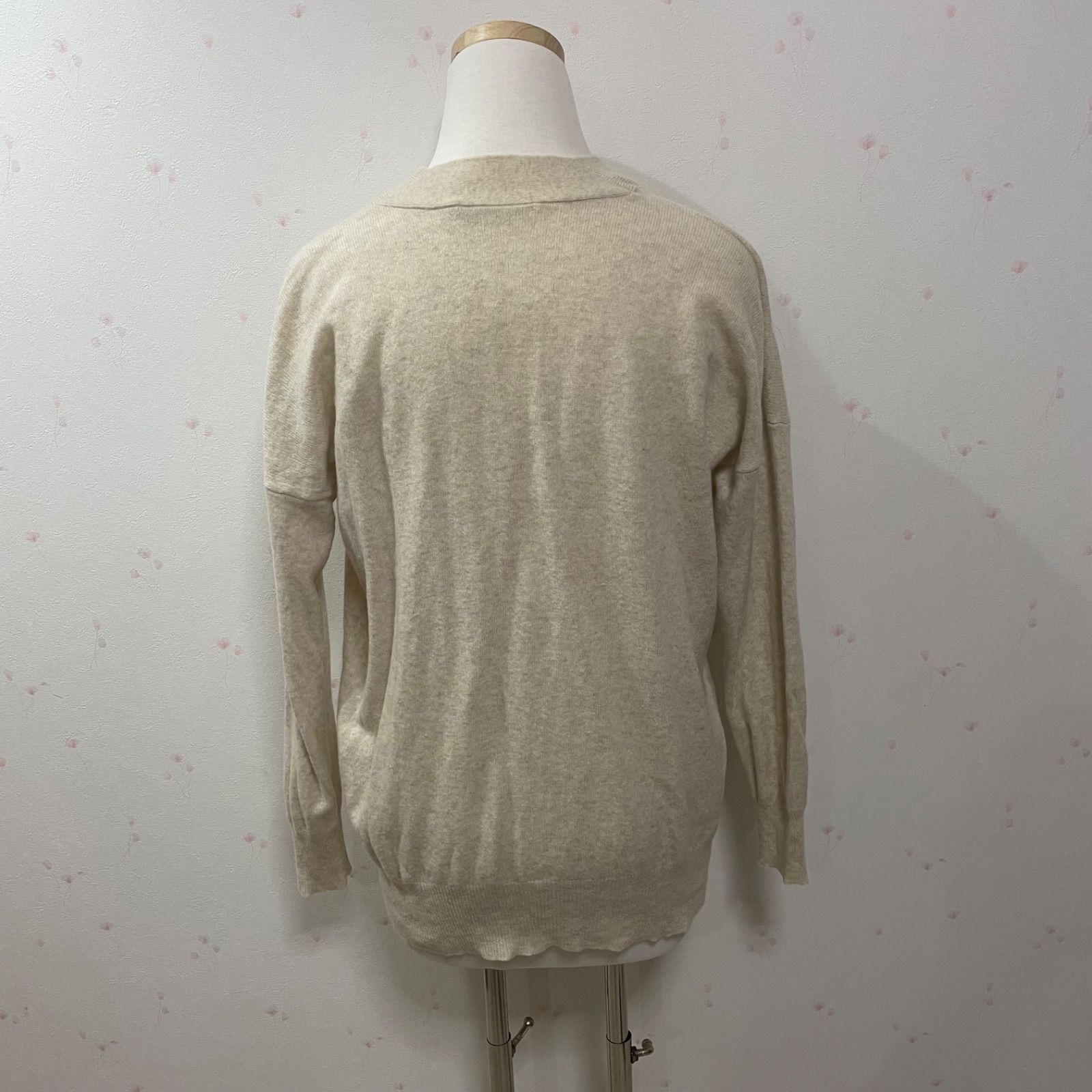 https://assets.mercari-shops-static.com/-/large/plain/2JXmNo4mBe55TYHM7o8ZSD.jpg@jpg
