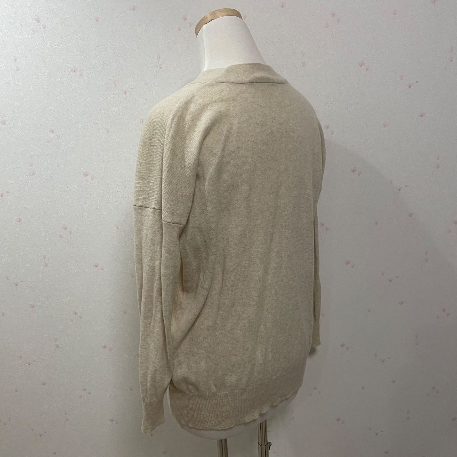https://assets.mercari-shops-static.com/-/large/plain/2JXmNoAhxEDEr3KtAbsoAZ.jpg@jpg