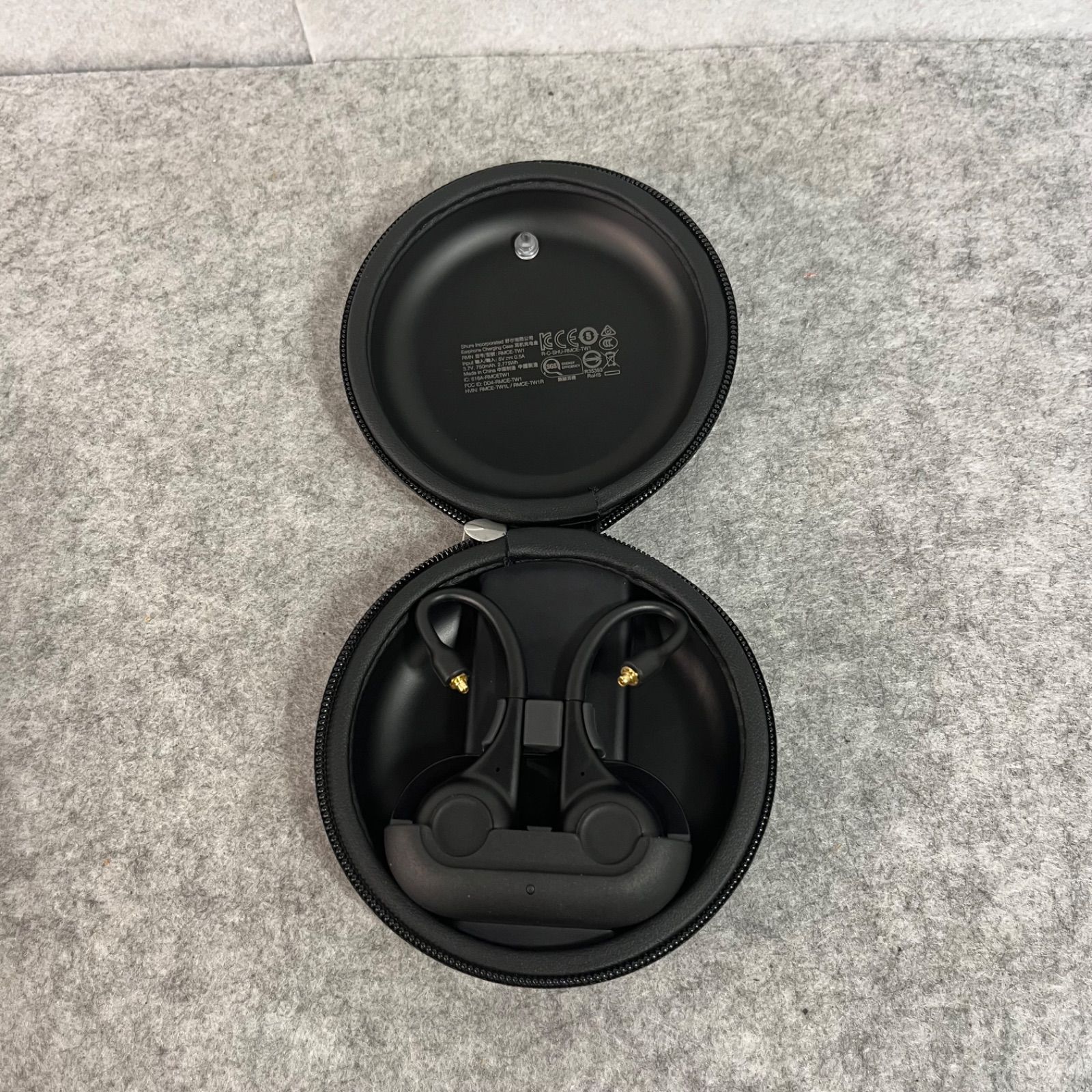 中古品】SHURE シュア ブラック ワイヤレス・セキュアフィット
