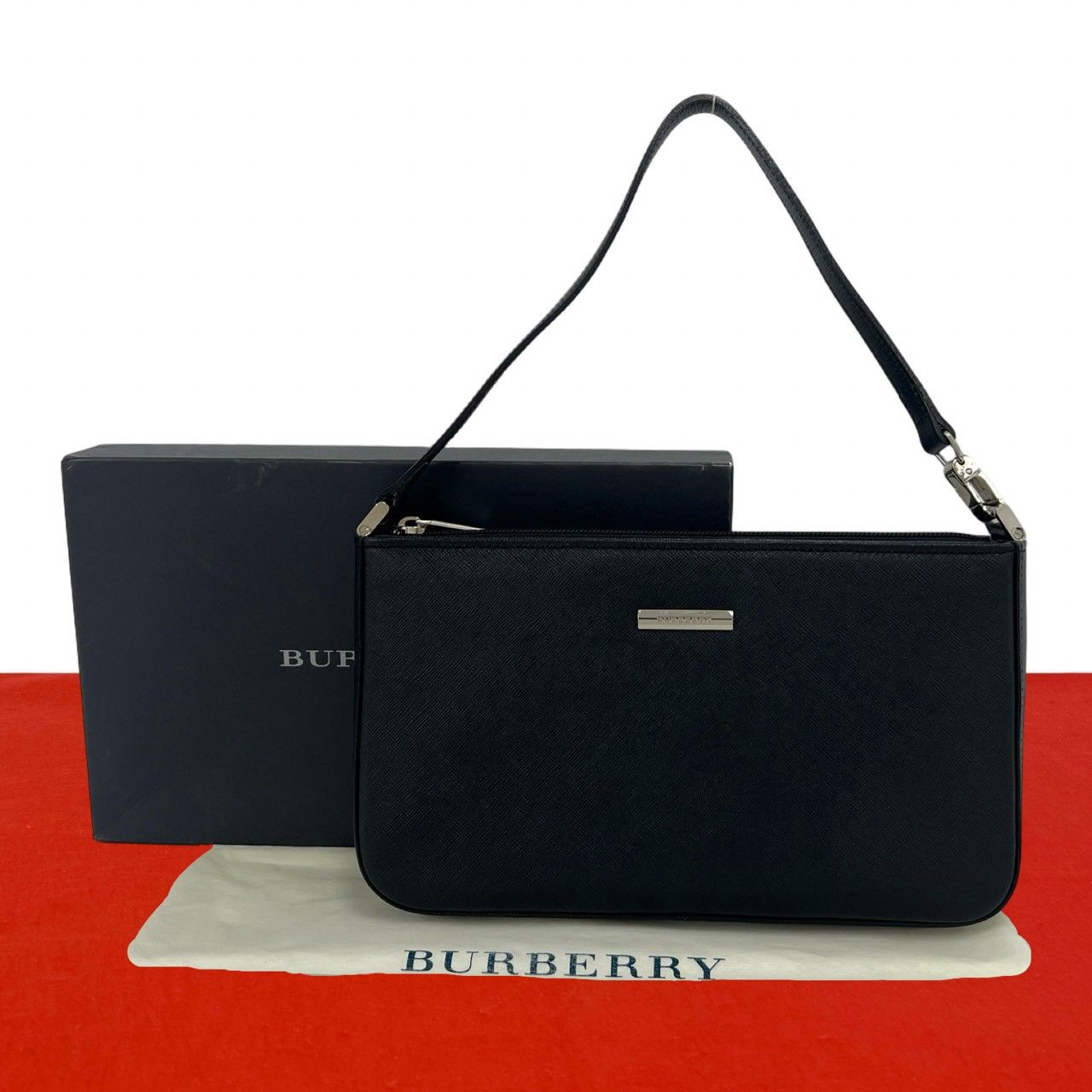 ほぼ未使用 箱 袋付き BURBERRY バーバリー ノバチェック 柄 ロゴ 金具
