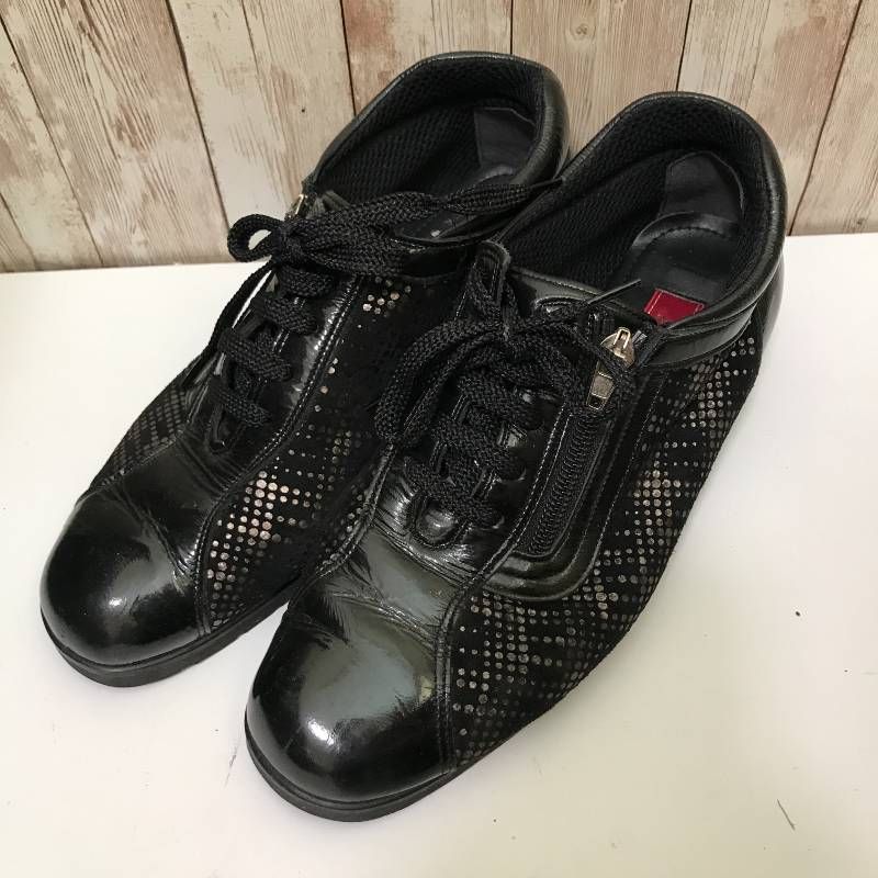https://assets.mercari-shops-static.com/-/large/plain/2JXmS6kaaJrCWA284fjXjF.jpg@jpg