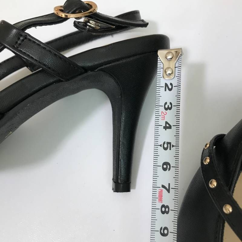 https://assets.mercari-shops-static.com/-/large/plain/2JXmS6o3PYYxJrCX6dGZco.jpg@jpg