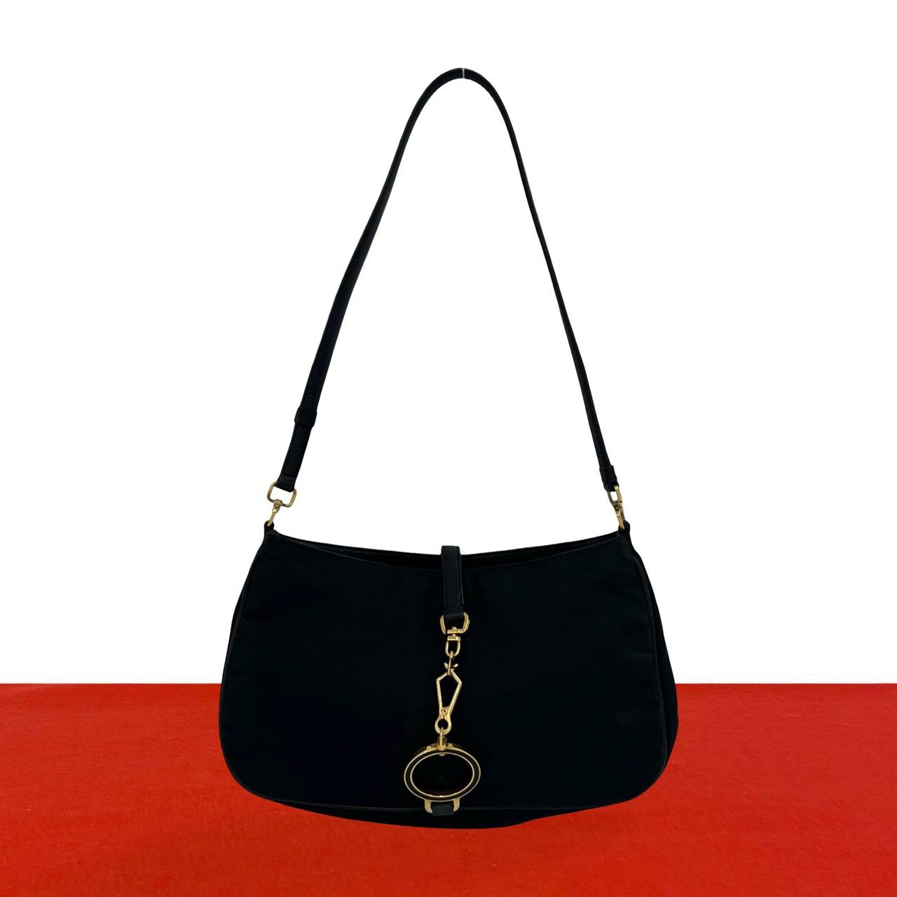 極 美品 PRADA プラダ 三角ロゴ 金具 サークル プレート テスート