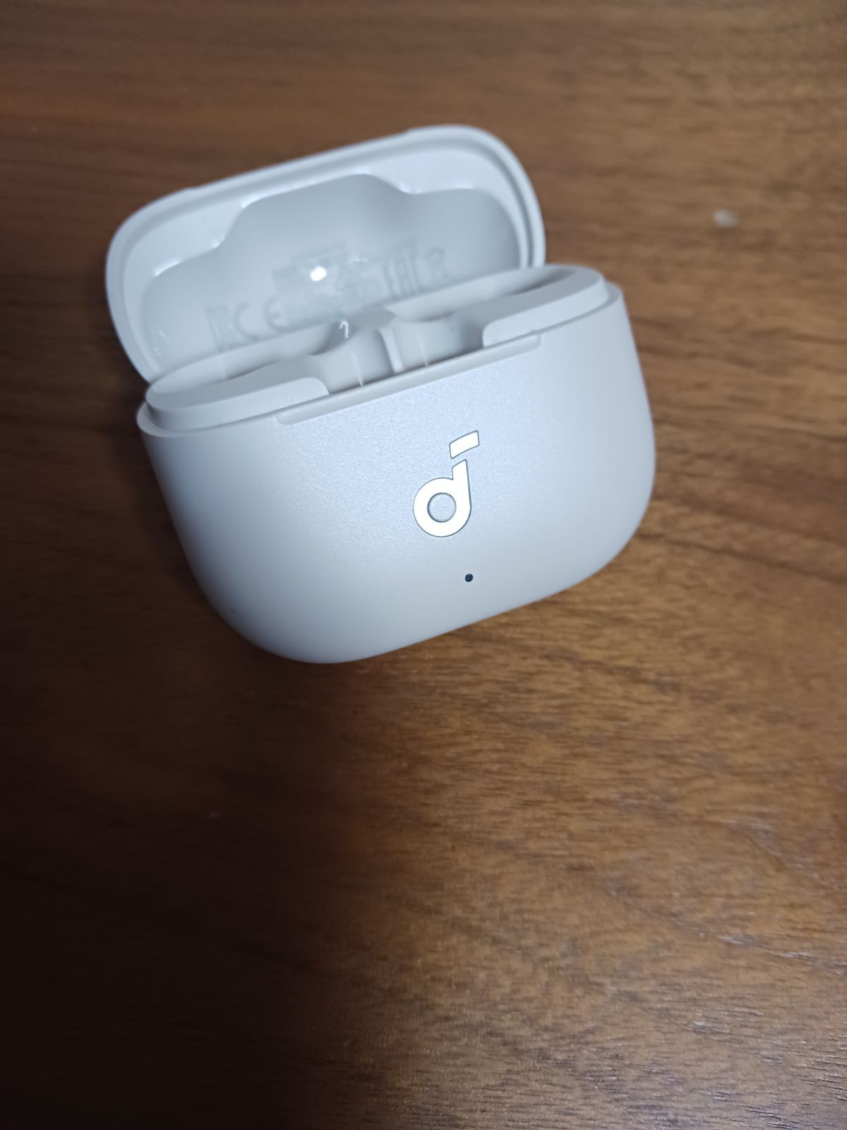 Anker Soundcore P42i 充電ケースのみ ホワイト - メルカリ