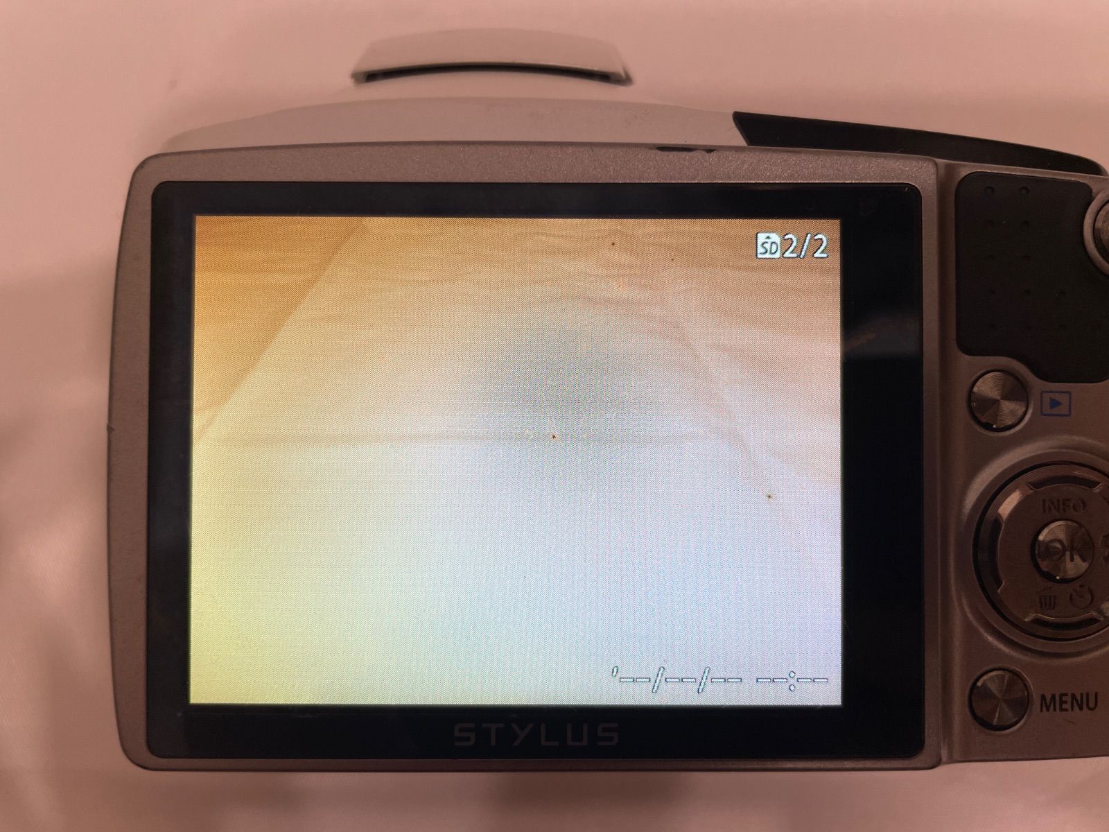 OLYMPUS オリンパス STYLUS SZ-16 ホワイト コンデジ オールドコンデジ