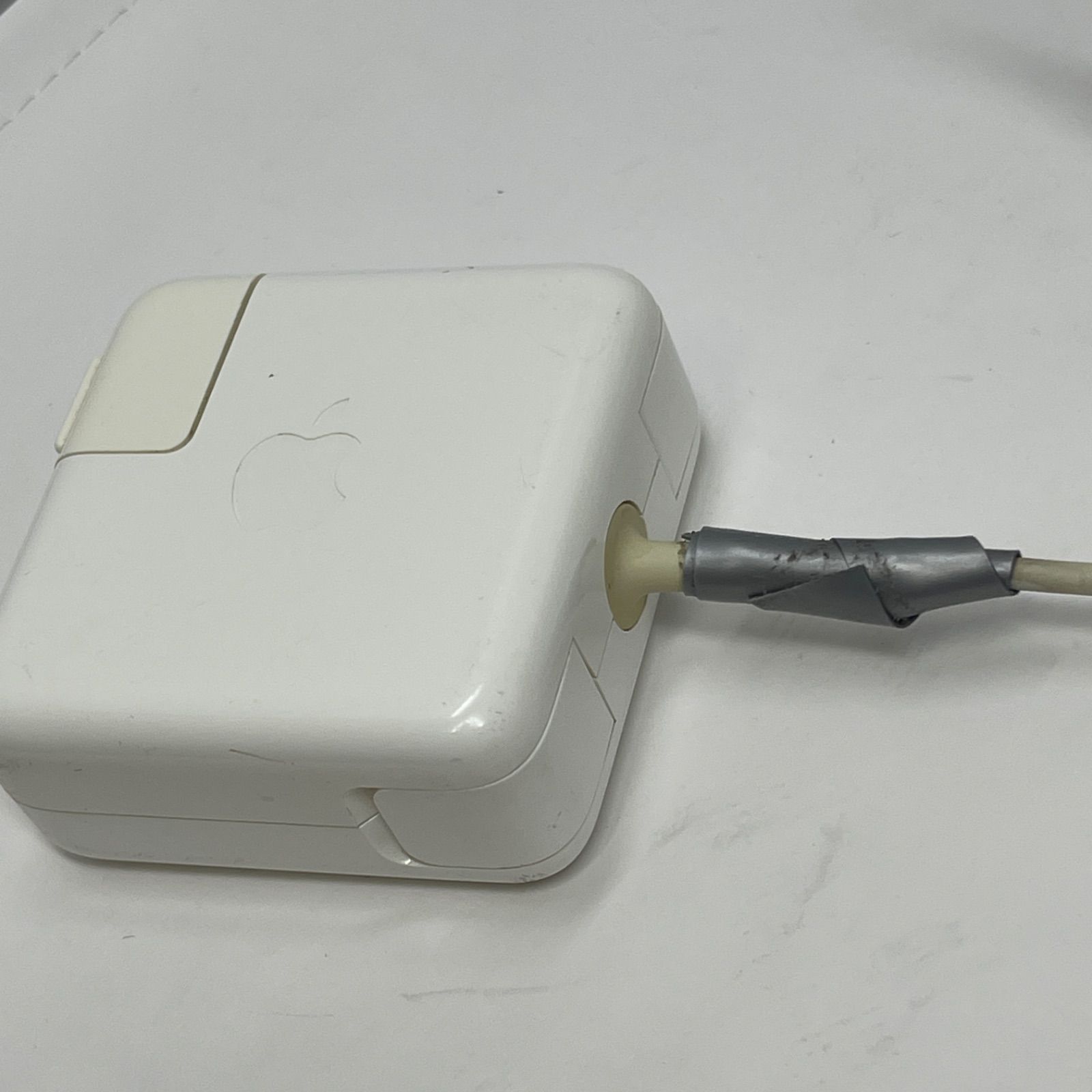 清掃済・超軽量11型】MacBook Air Mid 2013 / Big Sur / 動作良好