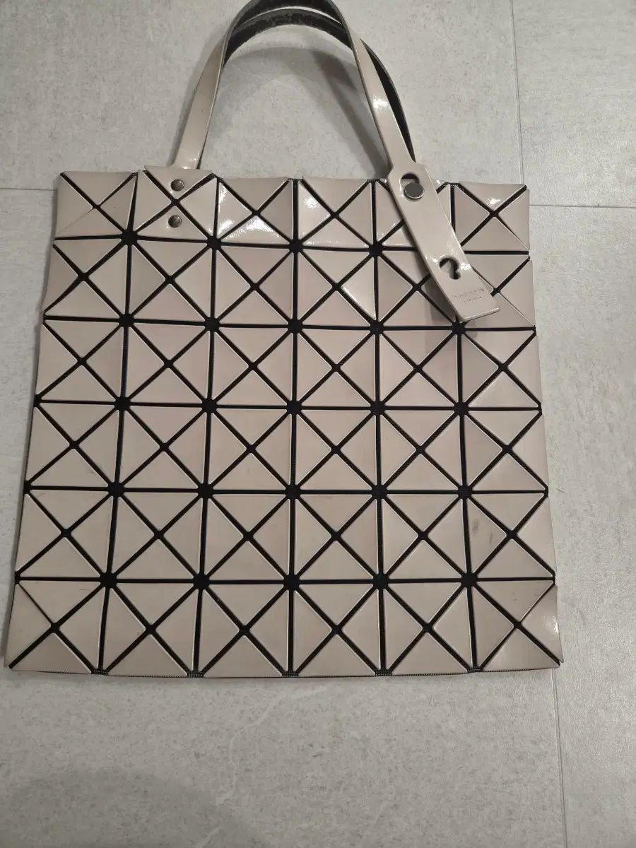 BAO BAO ISSEY MIYAKE バオバオイッセイミヤケ ルーセント 正規品 バッグ 9,080円