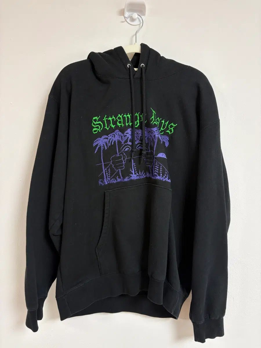 Obey フーディ 10,177円