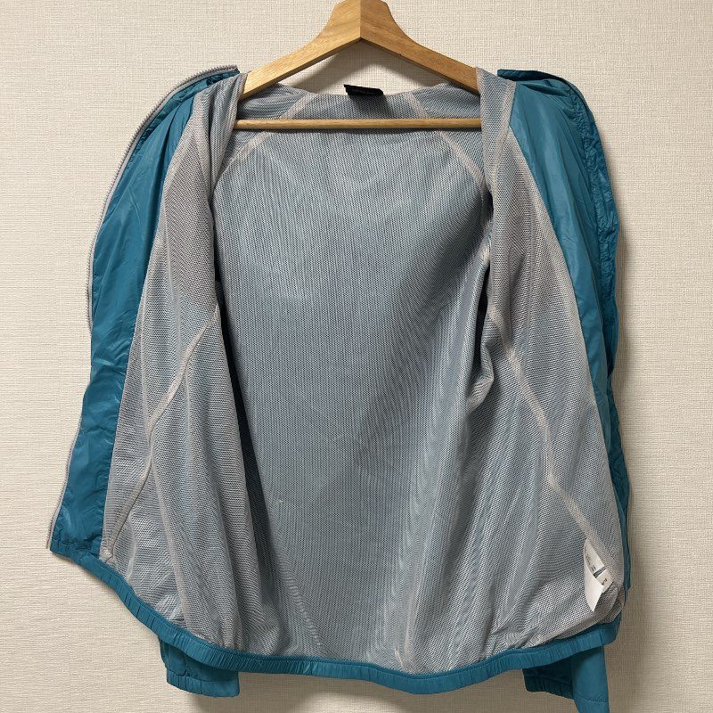 https://assets.mercari-shops-static.com/-/large/plain/2JXn2bk5fwVZDShtix5U4S.jpg@jpg