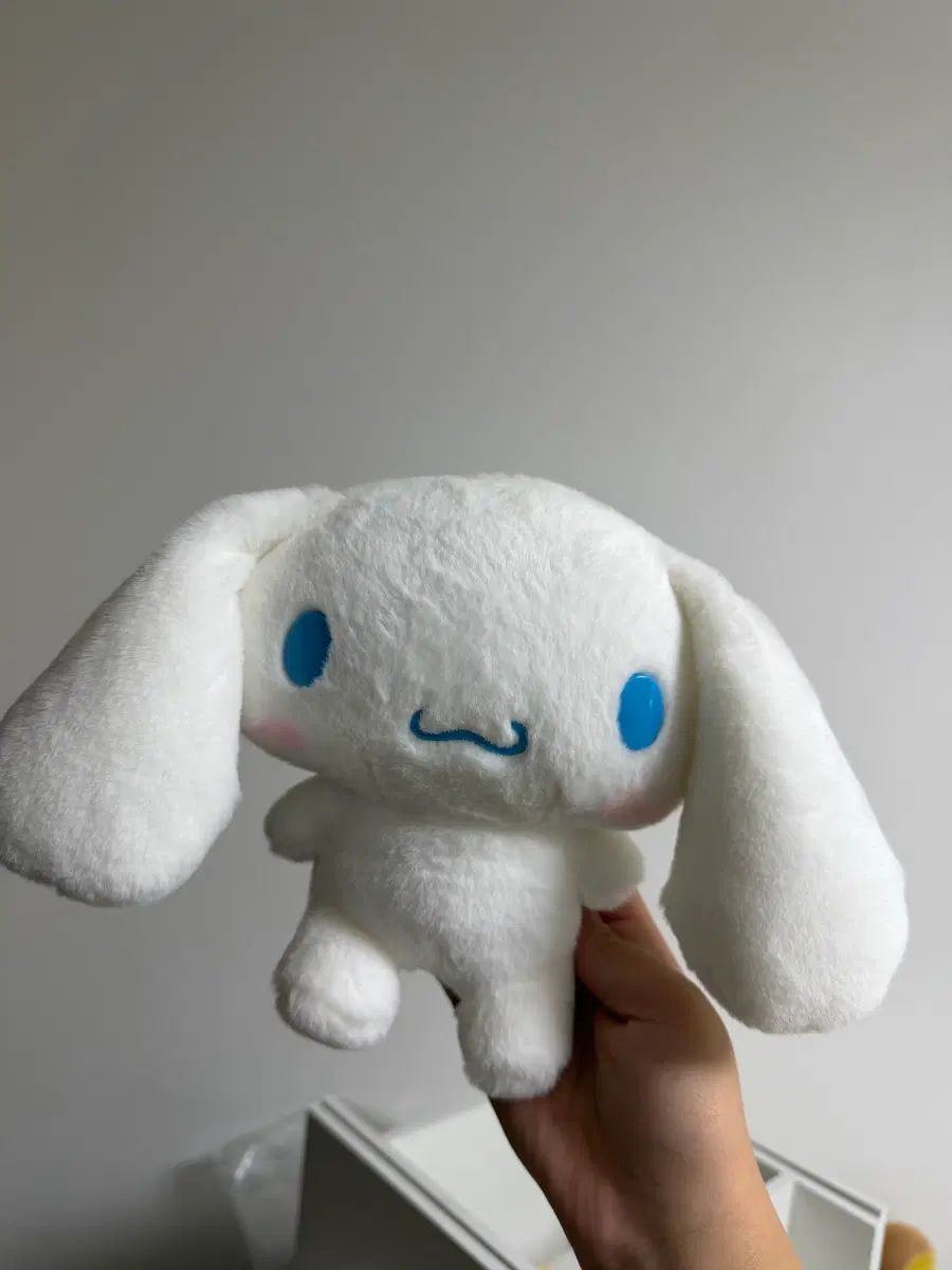 シナモロール ぬいぐるみ 出品