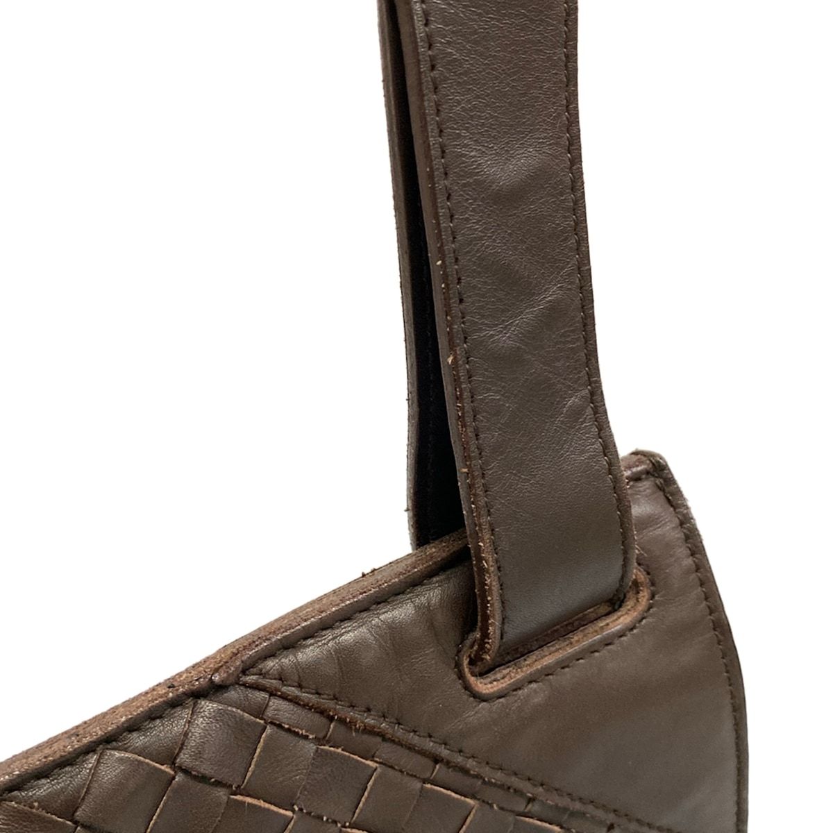 BOTTEGA VENETA(ボッテガヴェネタ) ショルダーバッグ イントレチャート
