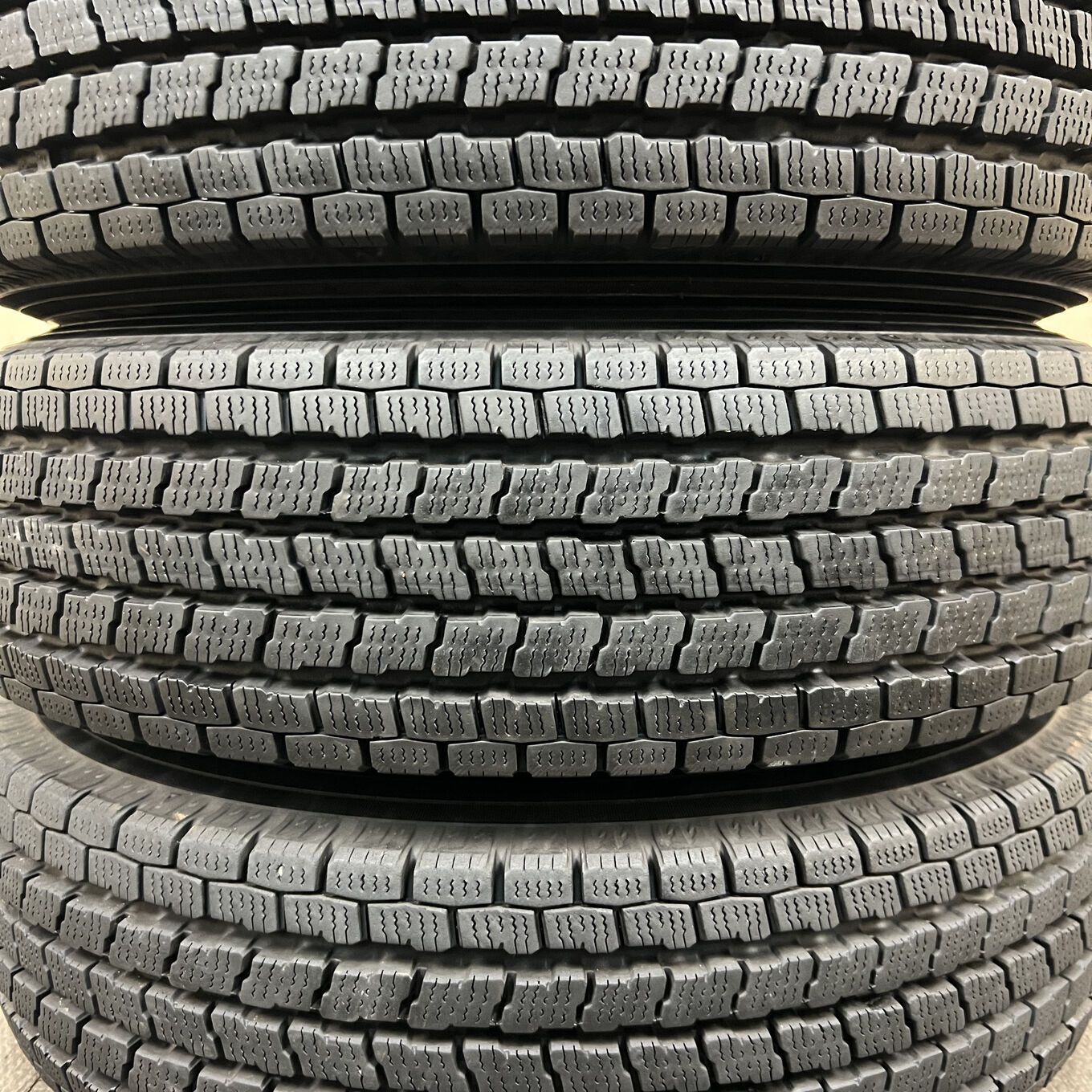 セット]ORIGINAL STEEL 12インチ + YOKOHAMA スタッドレスタイヤ 145