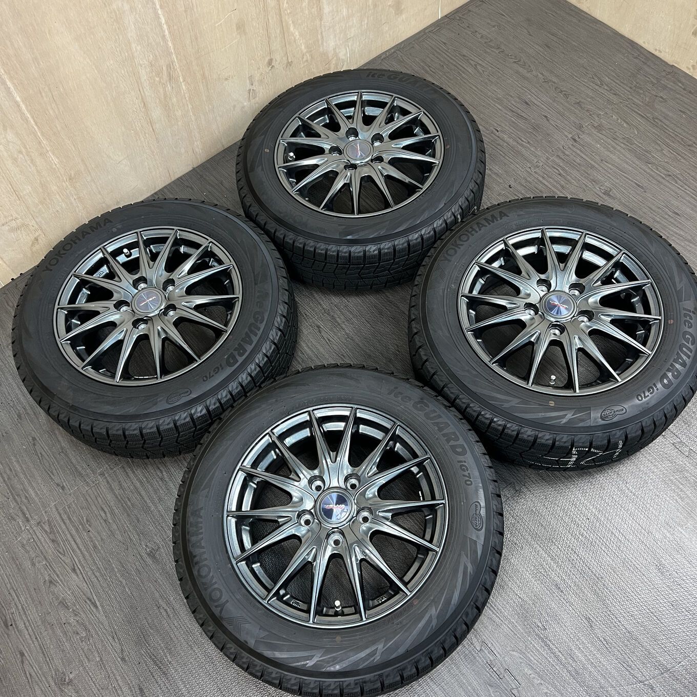 セット]WEDS 15インチ + YOKOHAMA スタッドレスタイヤ 185/65R15 4本