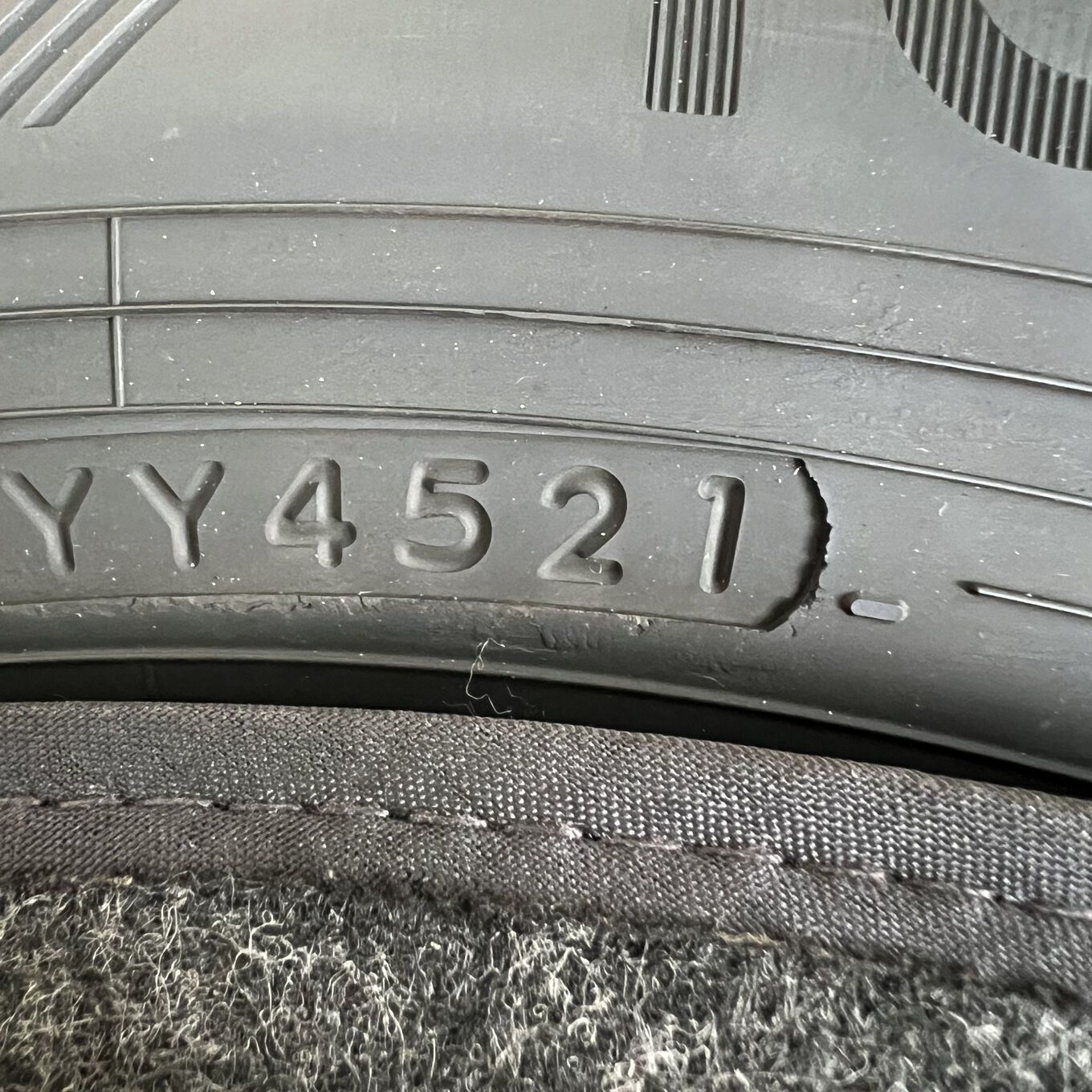 セット]WEDS 15インチ + YOKOHAMA スタッドレスタイヤ 185/65R15 4本