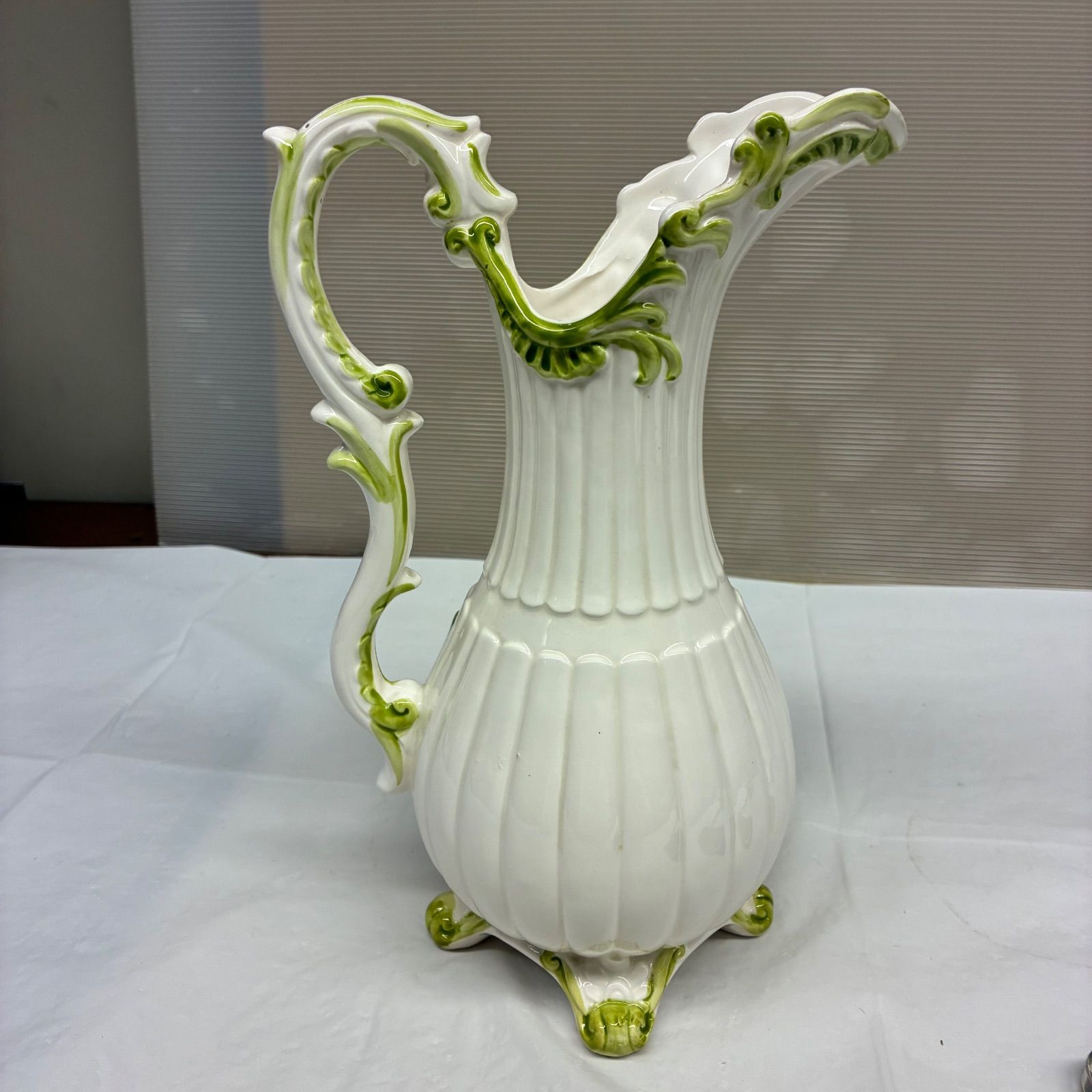 加藤工芸 KATO KOGEI ハンドペイント 陶器製 ピッチャー型 花瓶