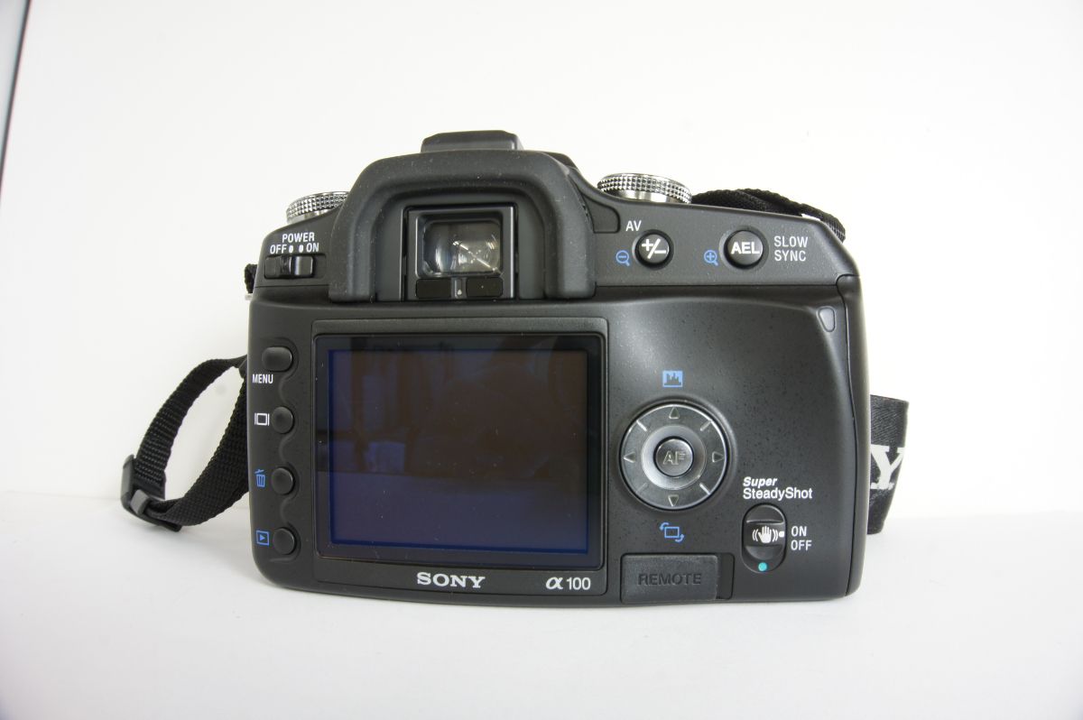 SONY ソニーα100/ SONY DT 18-70mm F3.5-5.6 デジタル一眼レフカメラ KAJI364 thumbnail 3