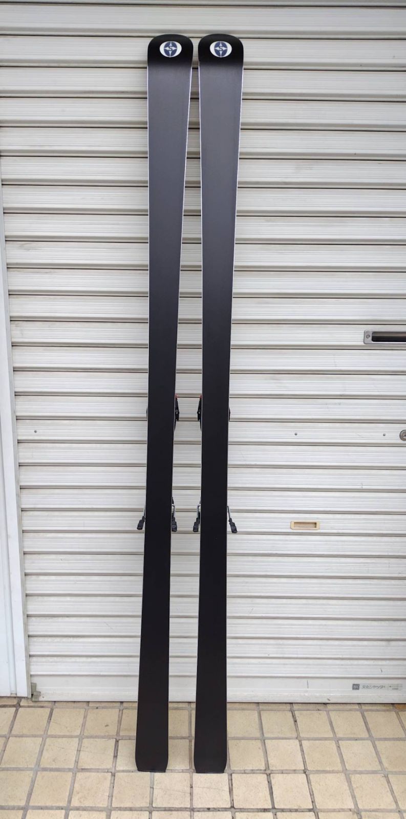 OGASAKA TRIUN GS-M 185cm 21-22モデル/スキー板 OGASAKA TRIUN GS-M 185cm 21-22モデル/スキー板/ビンディング付き