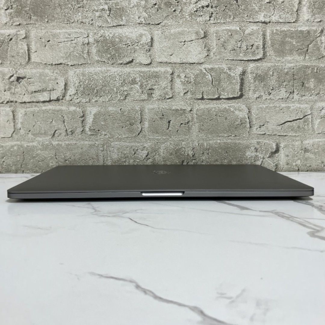 送料無料】中古 Apple MacBook Pro (15-inch, 2016) スペースグレー