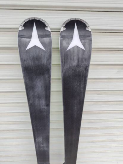ATOMIC REDSTER X9 175cm/スキー板/ビンディング付き！ ATOMIC REDSTER X9 175cm/スキー板/ビンディング付き！ - メルカリ