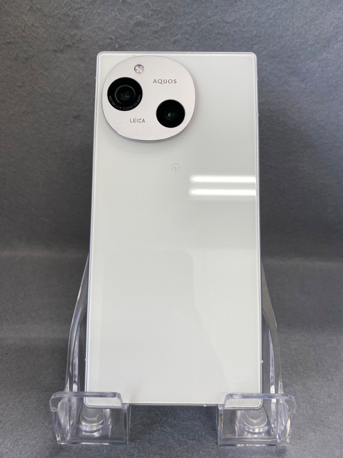 超美品 国内版 SIMフリー A401SH AQUOS R9 256GB ホワイト色 - メルカリ