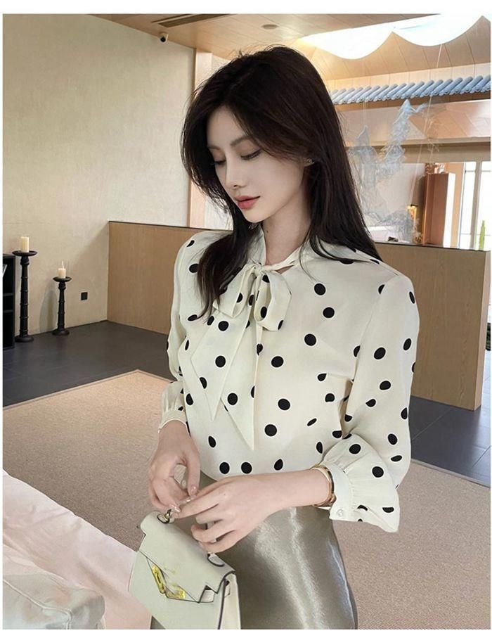 https://assets.mercari-shops-static.com/-/large/plain/2JXoaejogreDhMufK9e7Co.jpg@jpg