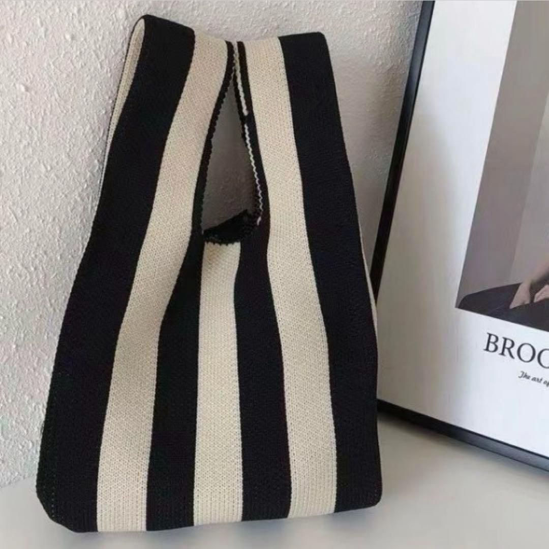 https://assets.mercari-shops-static.com/-/large/plain/2JXoan9i3S8zfFH2nymrEX.jpg@jpg