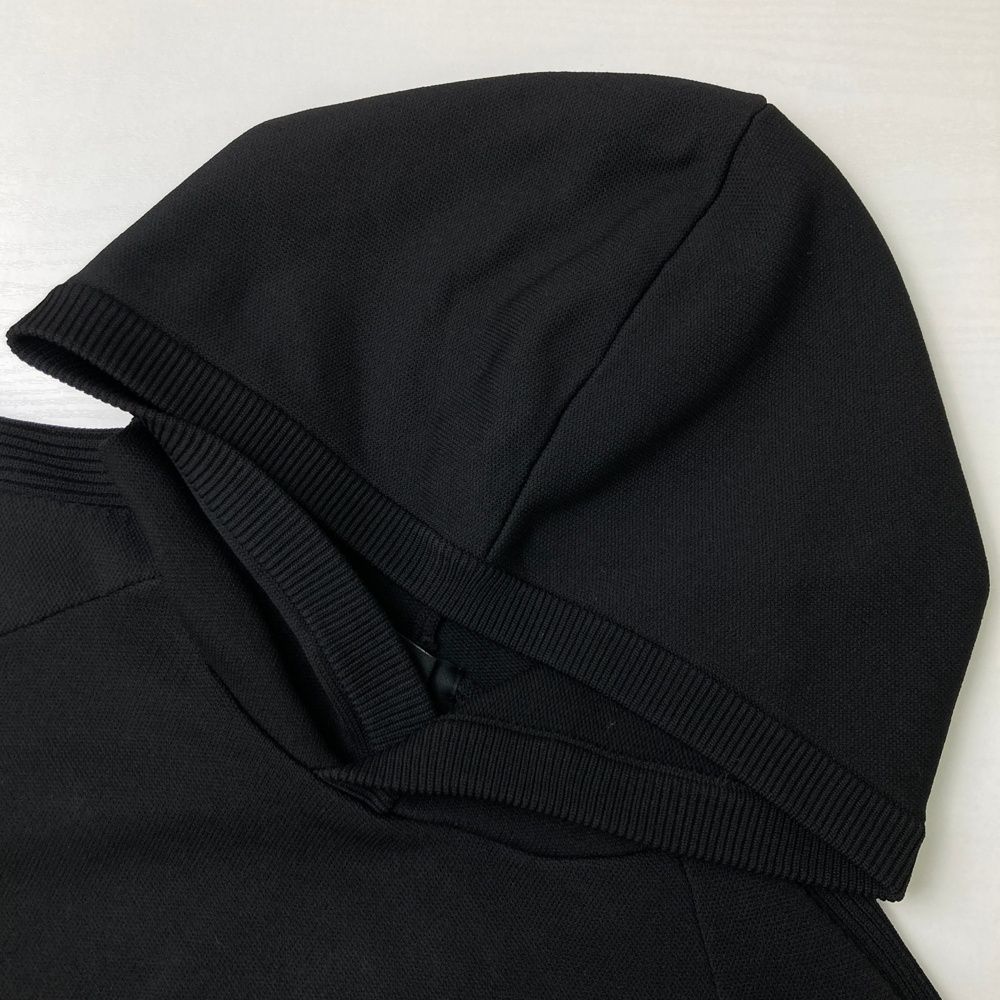 https://assets.mercari-shops-static.com/-/large/plain/2JXocRuxc3Gntx7WtaApf4.jpg@jpg