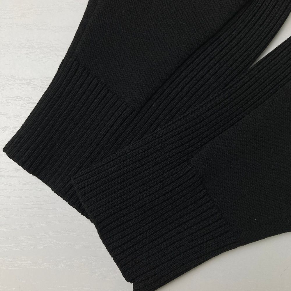https://assets.mercari-shops-static.com/-/large/plain/2JXocRuyscuvkAGyuu9tch.jpg@jpg