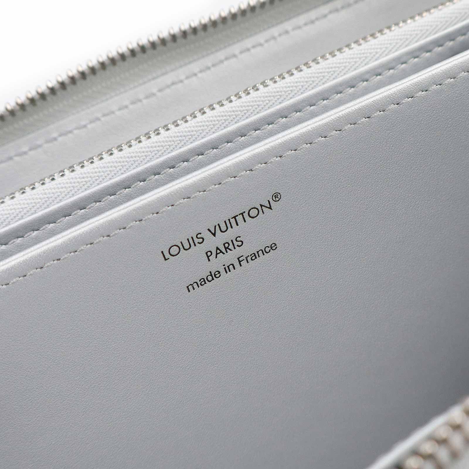 ルイ ヴィトン M26940 LV SKI ジッピー ウォレット 日本限定