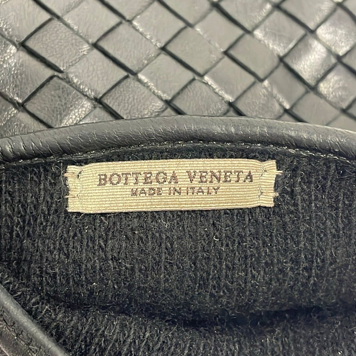 BOTTEGA VENETA(ボッテガヴェネタ) 手袋 メンズ 黒 イントレチャート