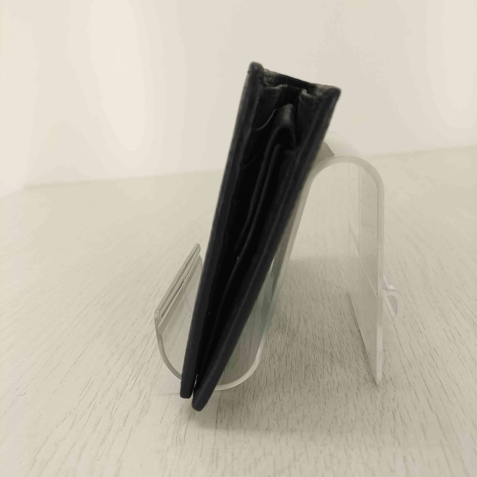 https://assets.mercari-shops-static.com/-/large/plain/2JXohsVeSdGeBURsYan3wJ.jpg@jpg