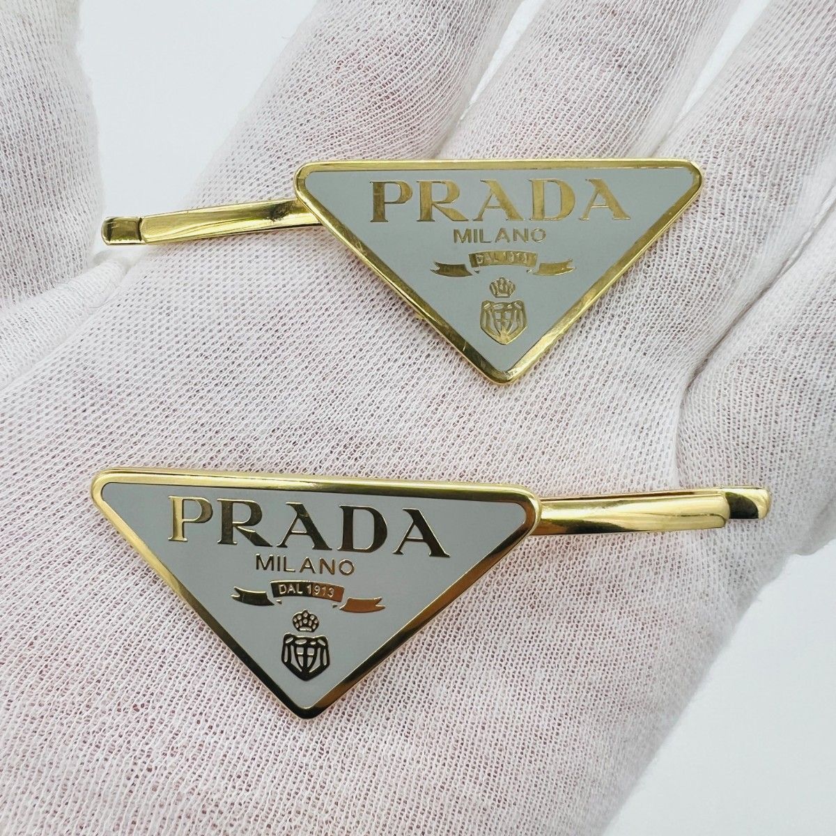 PRADA プラダ メタル ヘアピン パールグレー 1IF051 ヘアアクセサリー