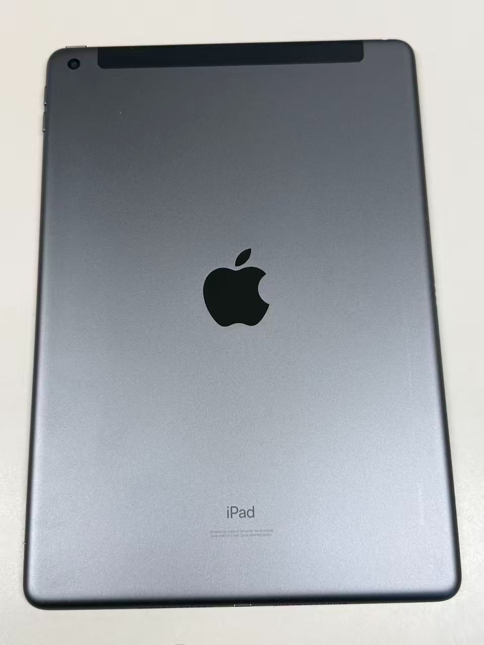 ipad8世代 32GB 10.2インチ　スペースグレー 本体 Apple iPad 第8世代 32GB スペースグレイ - メルカリ