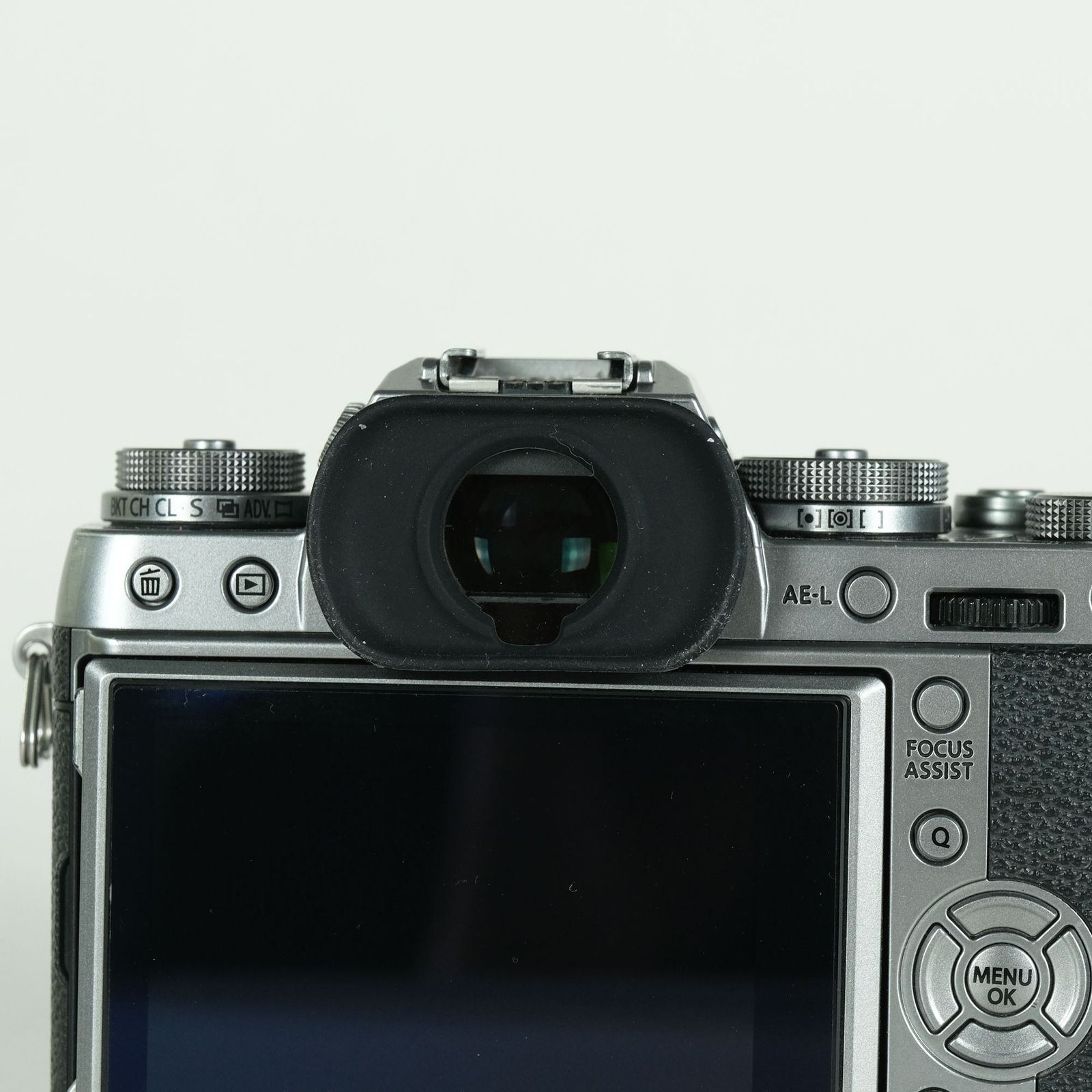 良品 | シャッター数250回｜グリップ付] FUJIFILM X-T1 [Graphite