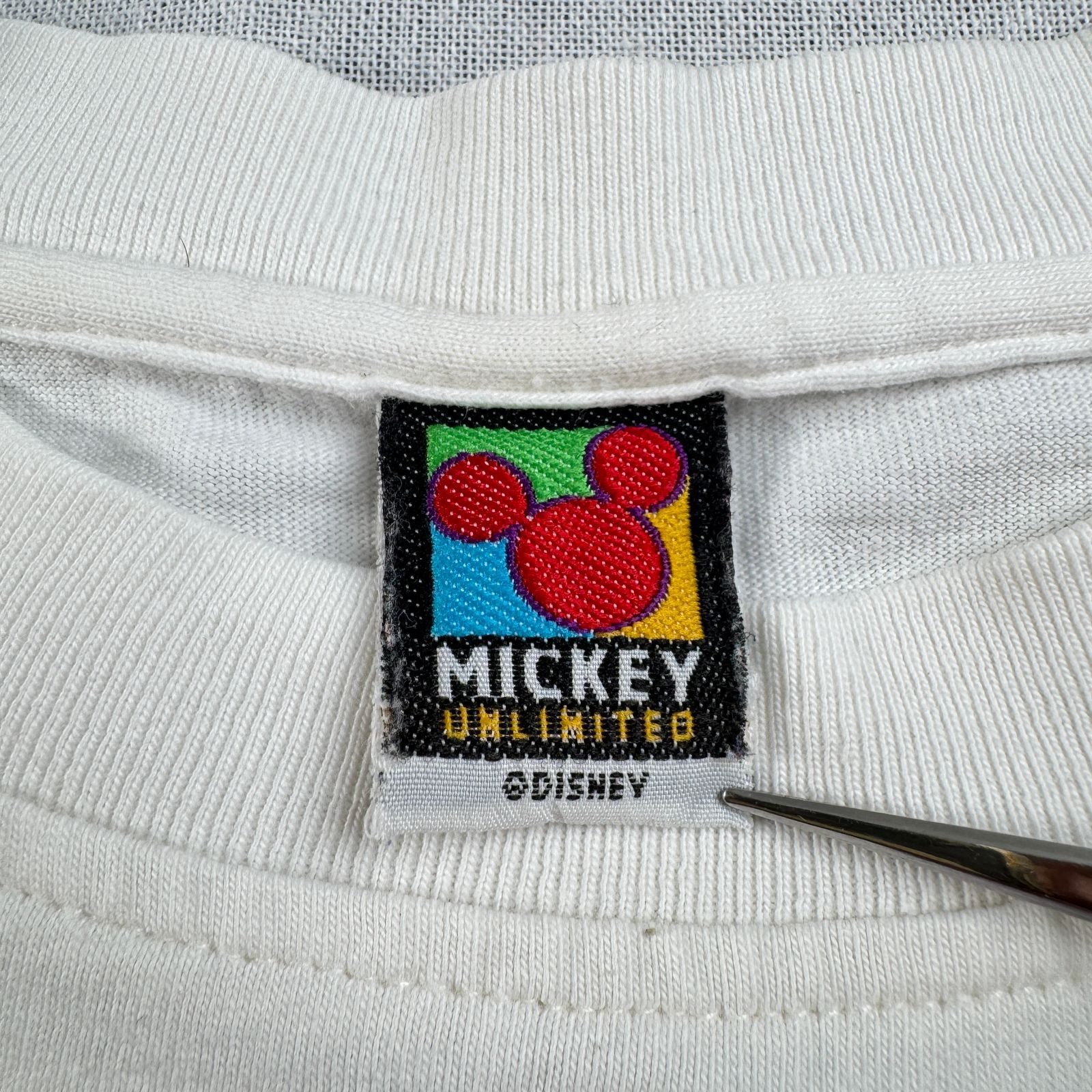 https://assets.mercari-shops-static.com/-/large/plain/2JXowhfs5DEkLatQESR2Nc.jpg@jpg