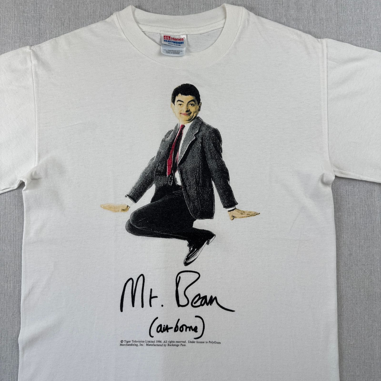 https://assets.mercari-shops-static.com/-/large/plain/2JXowhmy48AgnXKrYP5HSb.jpg@jpg
