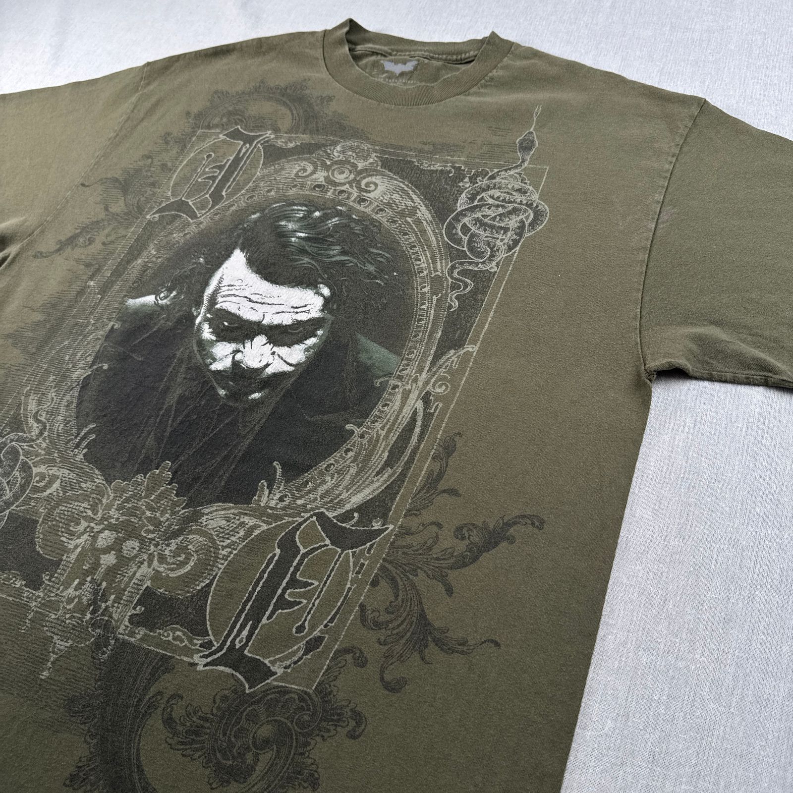 https://assets.mercari-shops-static.com/-/large/plain/2JXowhqembhGgsdYwcKdaE.jpg@jpg