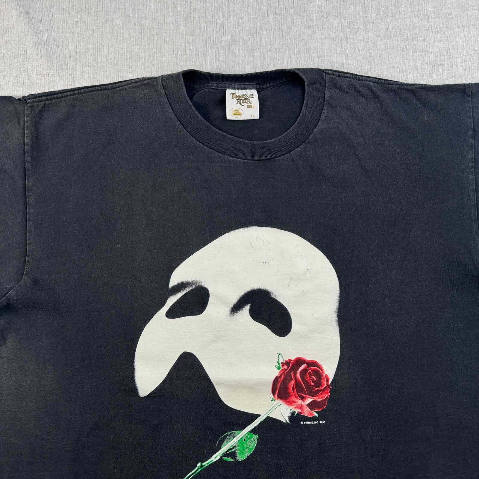 https://assets.mercari-shops-static.com/-/large/plain/2JXowhrQB6GGiQT5DPAuba.jpg@jpg
