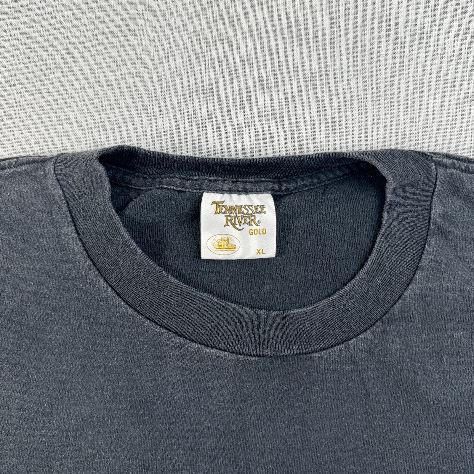https://assets.mercari-shops-static.com/-/large/plain/2JXowhrVY3J5A8mehzVL5A.jpg@jpg