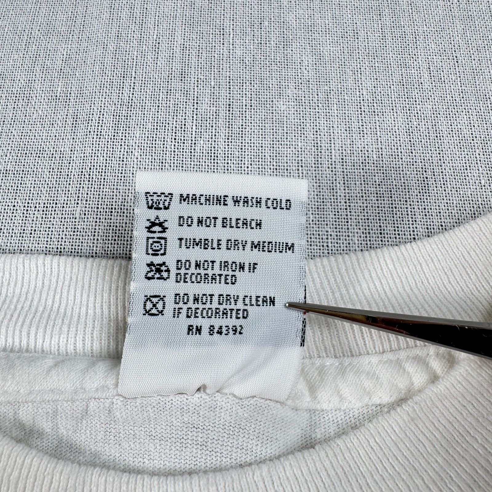 https://assets.mercari-shops-static.com/-/large/plain/2JXowhtqMTBrgABiQpU5QG.jpg@jpg