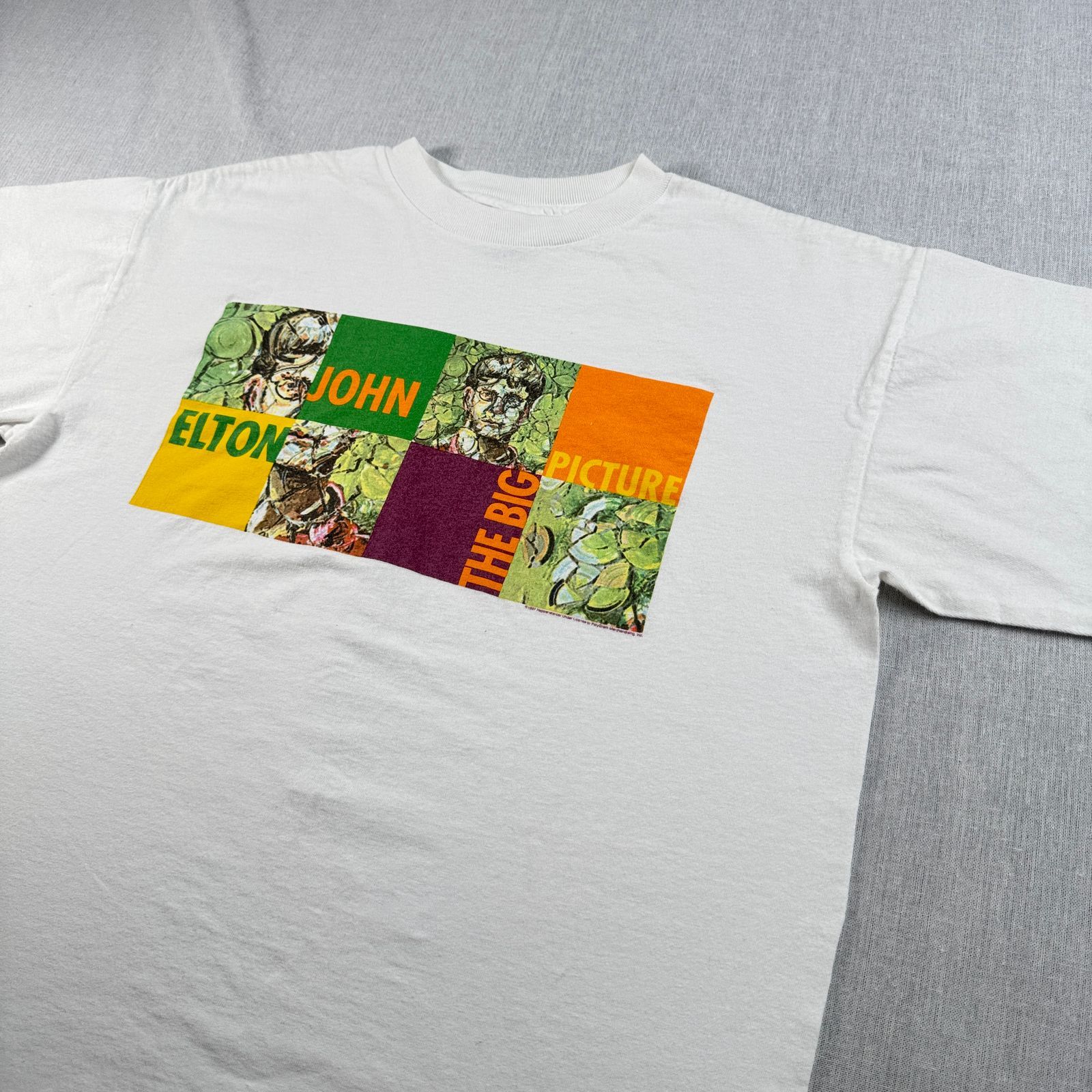 https://assets.mercari-shops-static.com/-/large/plain/2JXowhuQvKA3F8uQY3SA7w.jpg@jpg